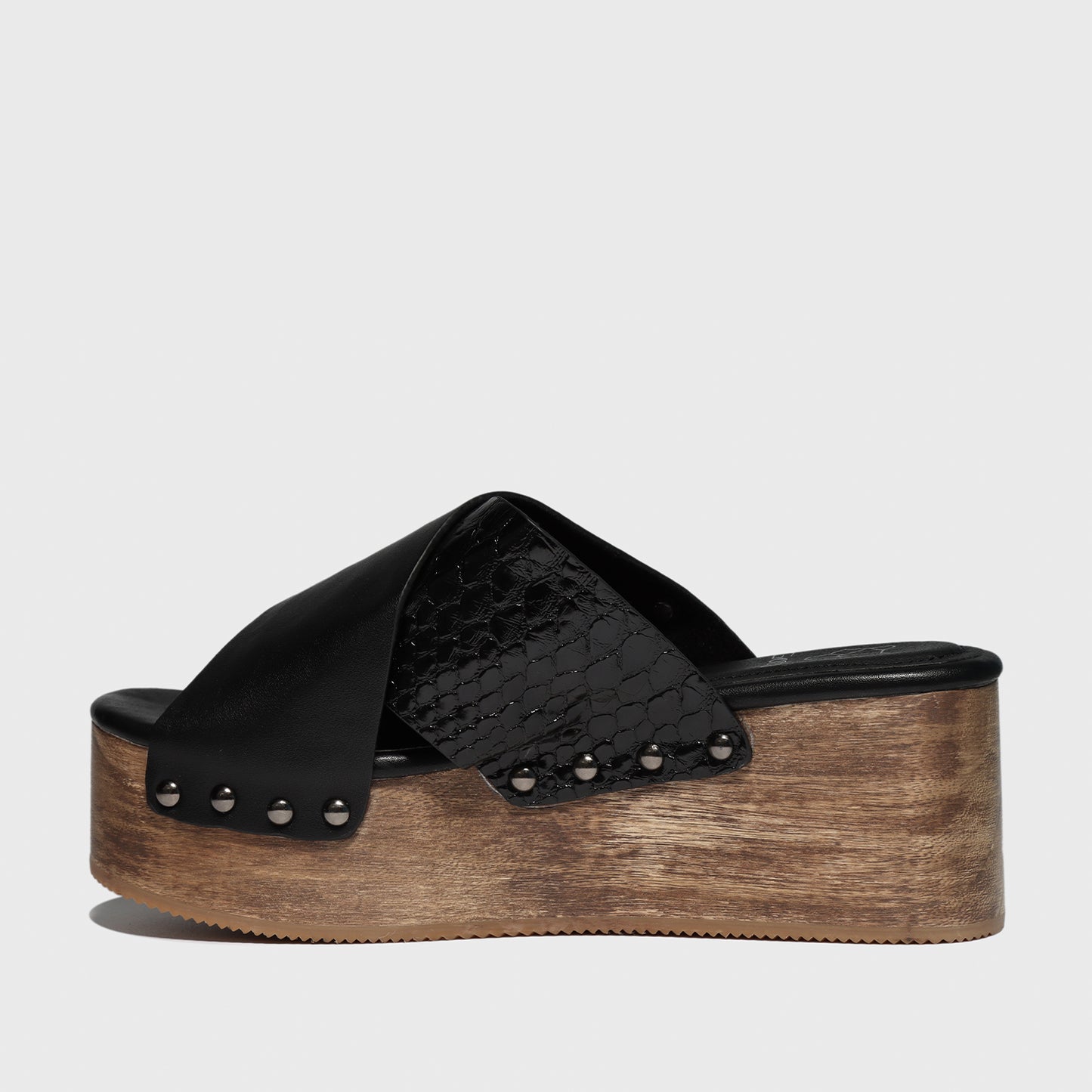 Sandalia Plataforma Madera Negra Mujer 25320